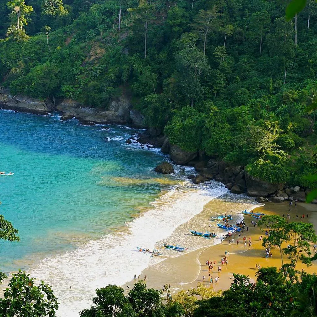 Pantai Kondang Merak