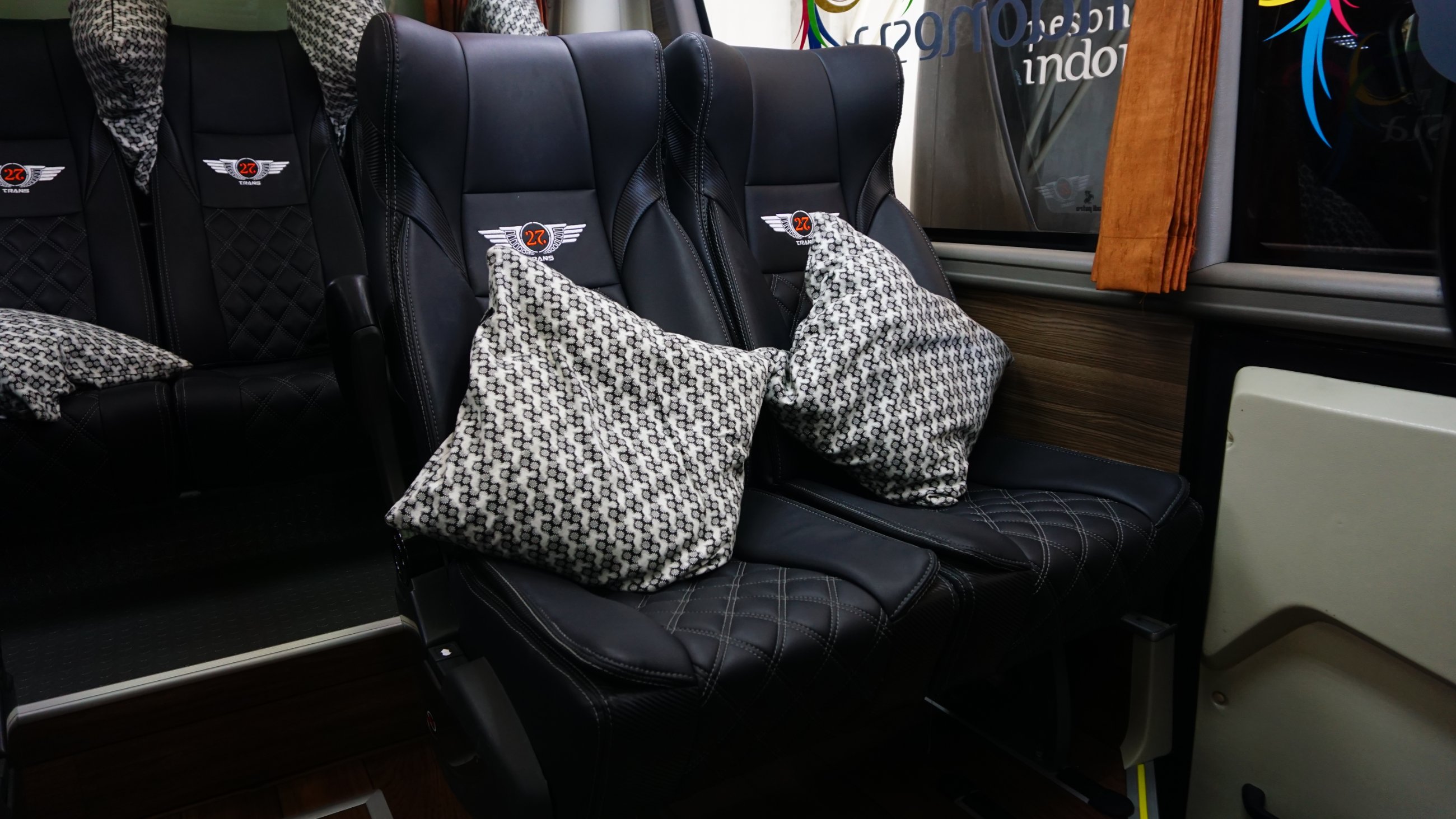 Big Bus 50 seat
